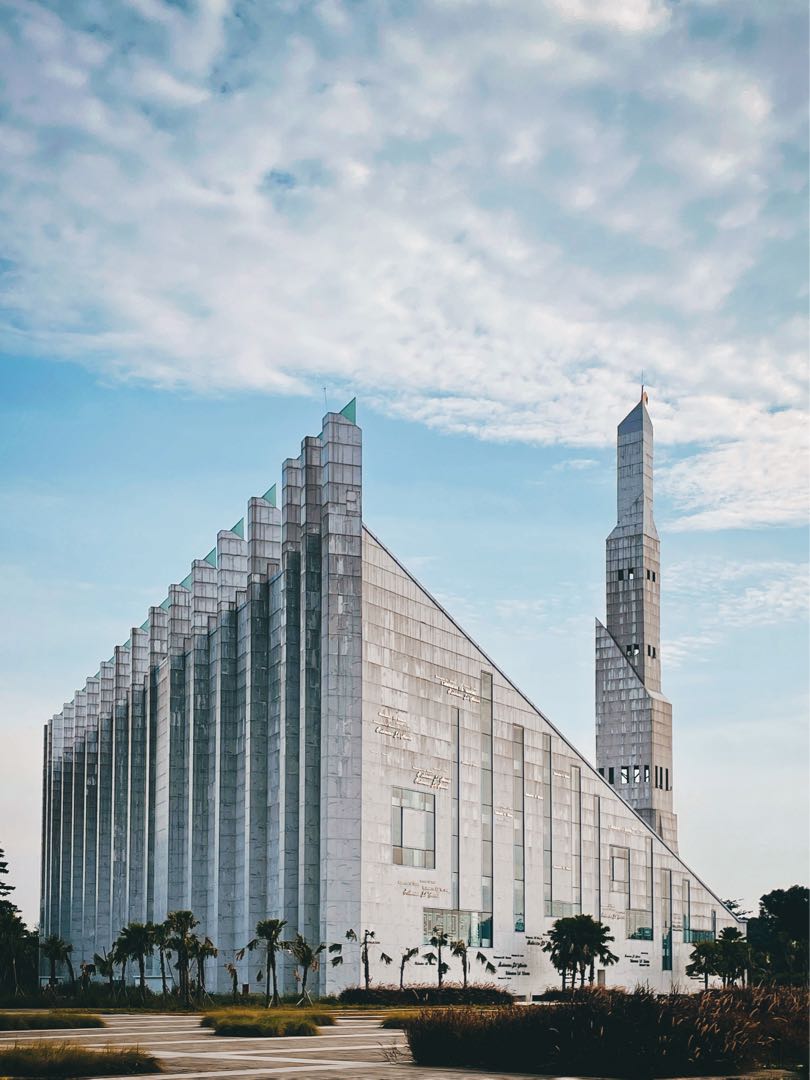 Rahmatan Lil Alamin Mosque